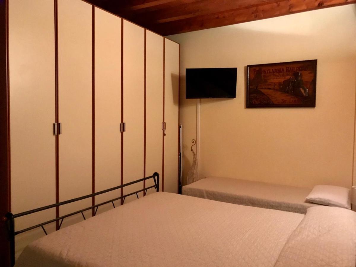Apartamento La Chicca del Garda Peschiera del Garda Exterior foto