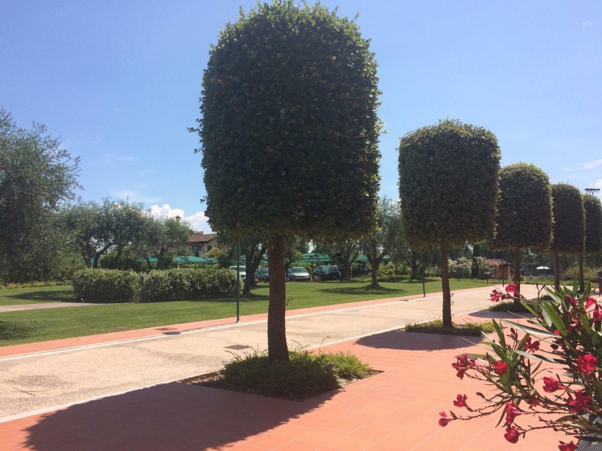 Apartamento La Chicca del Garda Peschiera del Garda Exterior foto
