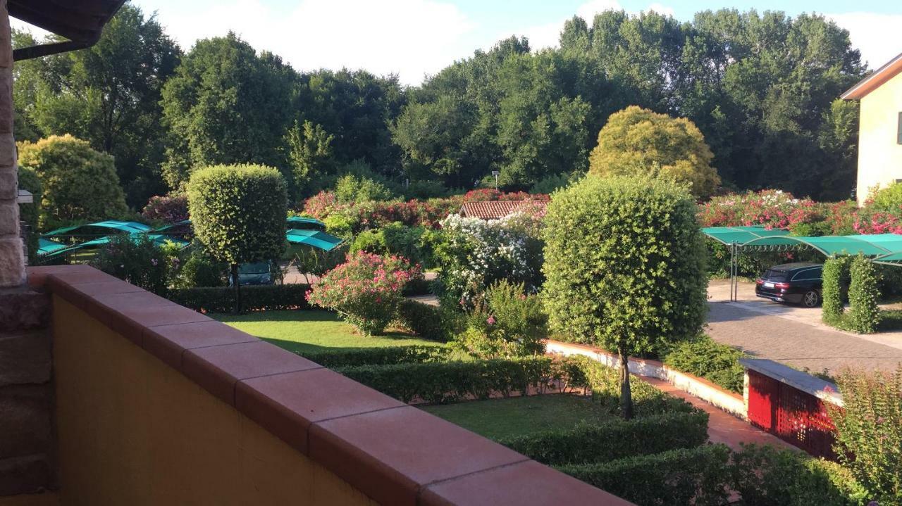 Apartamento La Chicca del Garda Peschiera del Garda Exterior foto